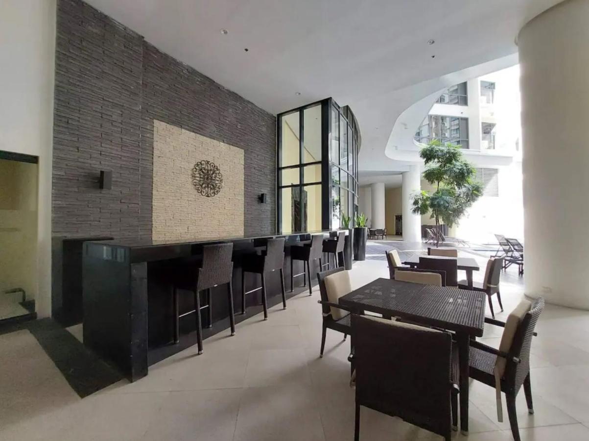 The Florence At Mckinley Hill Taguig Exterior foto