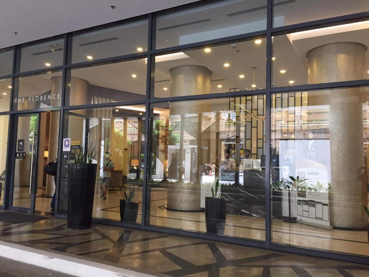 The Florence At Mckinley Hill Taguig Exterior foto